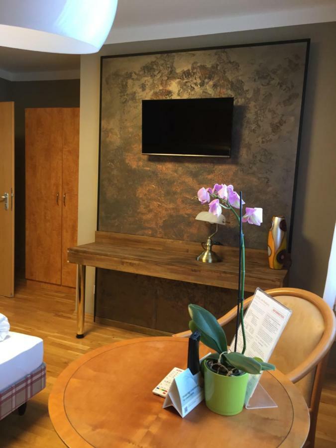 Hotel Am Rossberg Altenahr Luaran gambar
